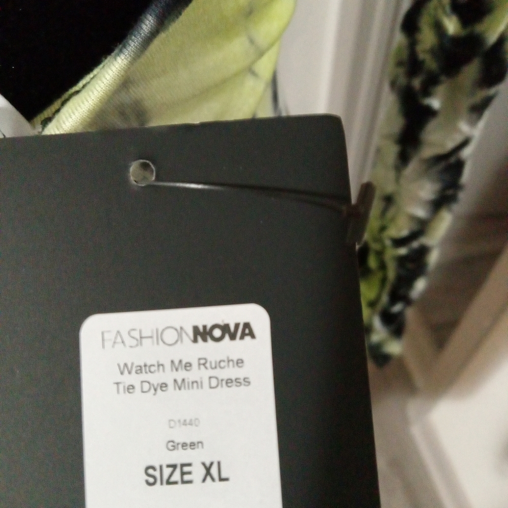 Dress - Picture 2 of 7